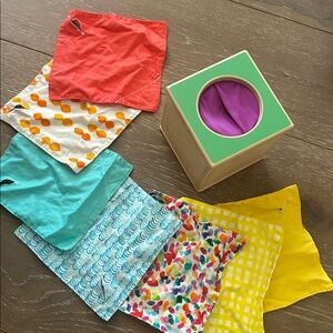 LOVEVERY MAGIC TISSUE BOX with tissues